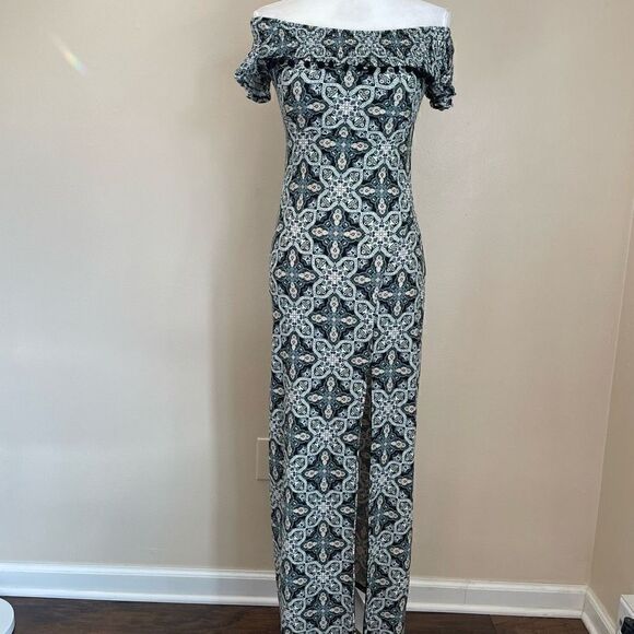 Derek Heart|Maxi Dress|Off the shoulder|Has Stretch|Geometric print - Picture 12 of 12